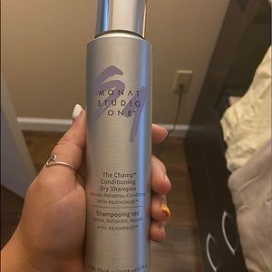Monat Dry Shampoo